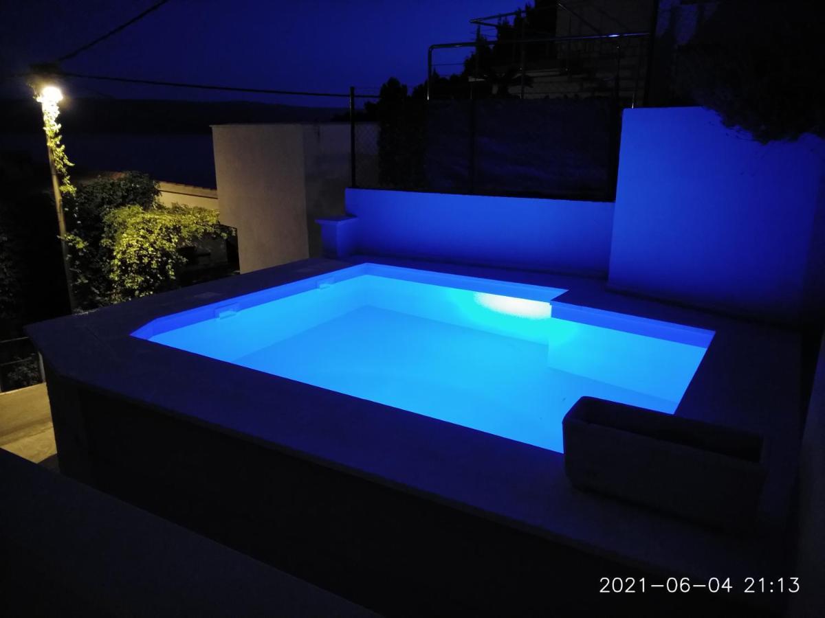 Private Pool And Sea View Apartment Omiš Exteriér fotografie