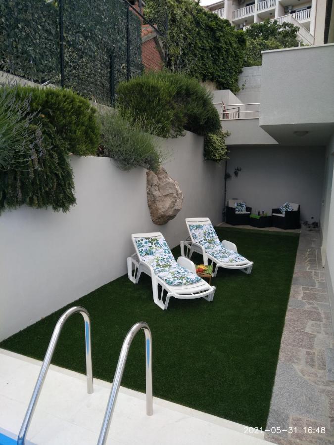 Private Pool And Sea View Apartment Omiš Exteriér fotografie